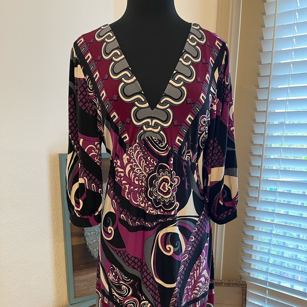 Bisou Bisou Polyester and Spandex dress!